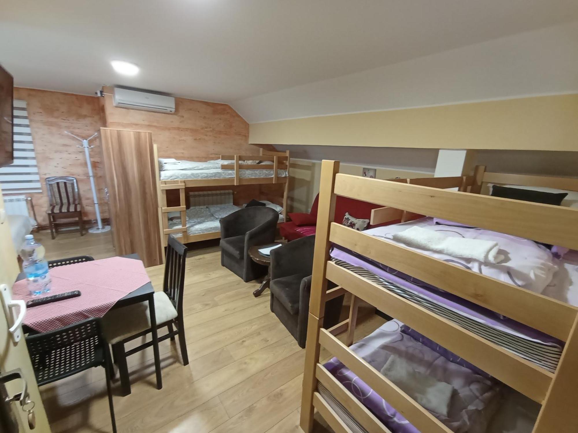 Apartments & Rooms -Mdl Lazic ベオグラード エクステリア 写真