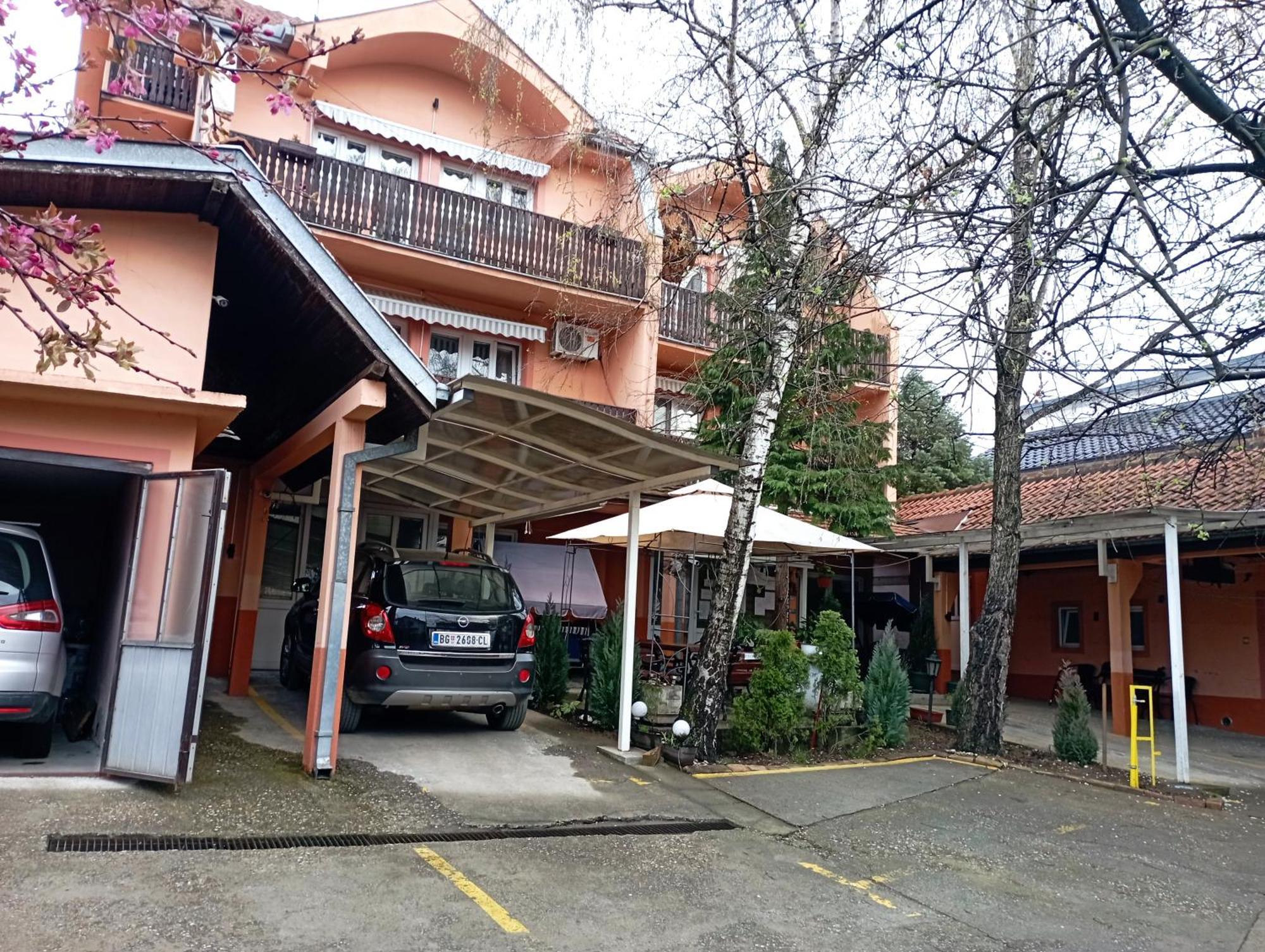 Apartments & Rooms -Mdl Lazic ベオグラード エクステリア 写真