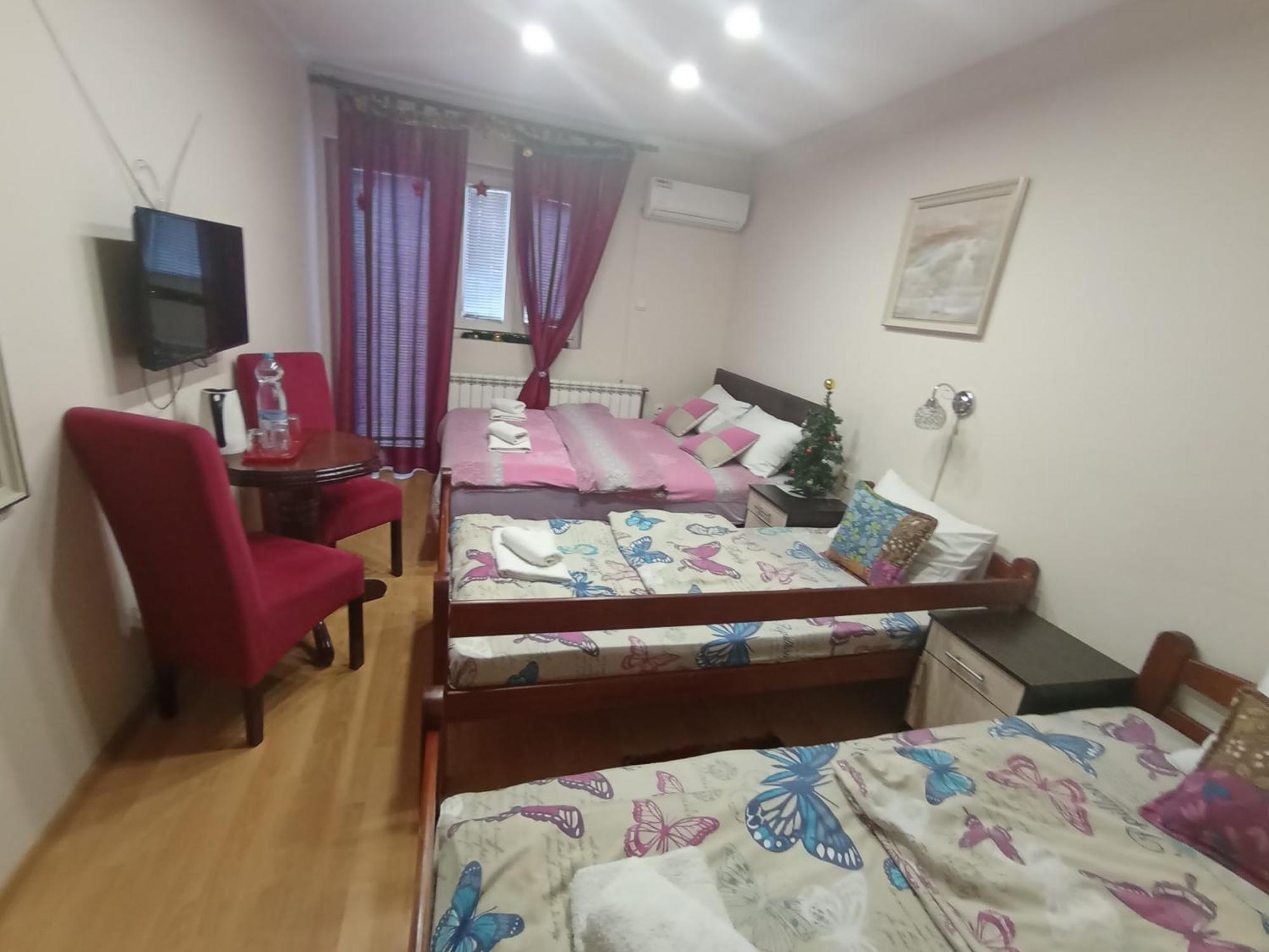 Apartments & Rooms -Mdl Lazic ベオグラード エクステリア 写真