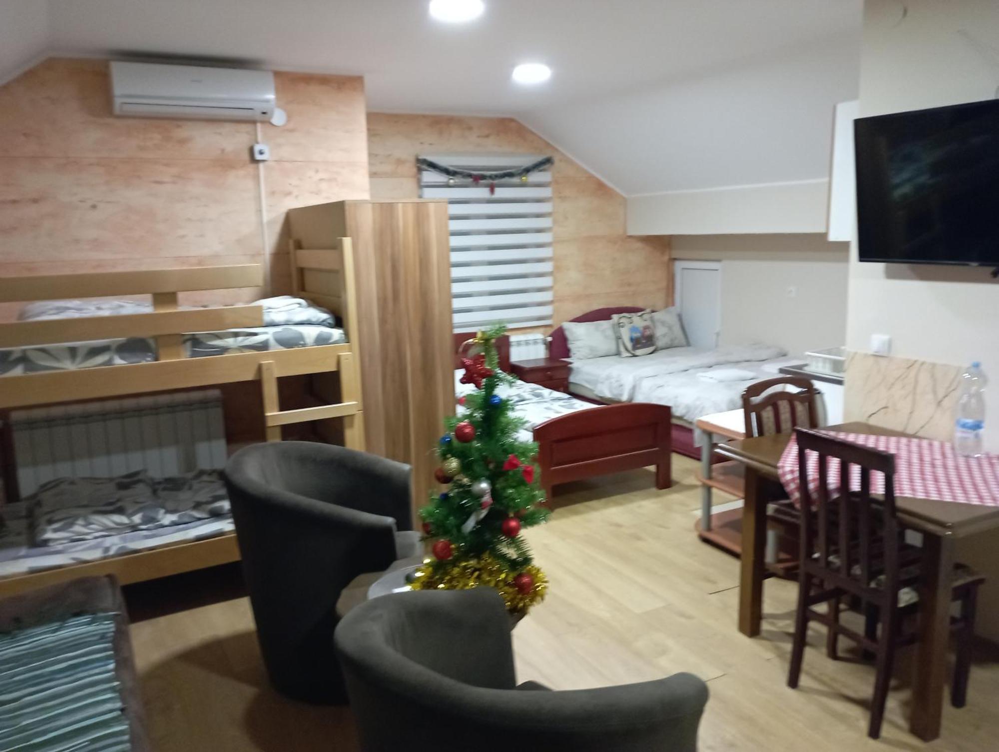 Apartments & Rooms -Mdl Lazic ベオグラード エクステリア 写真